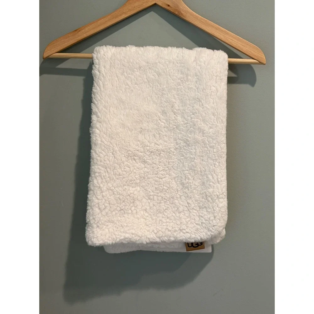 UGG Sherpa Fleece Standard Pillowcase White Plush